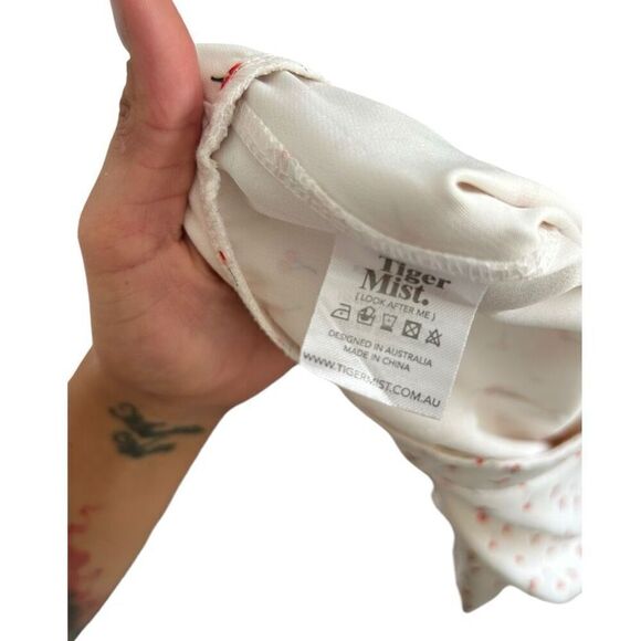 Tiger Mist White Cherry All Over Novelty Print Pants Size S Cropped Ruffle - Picture 9 of 13